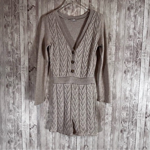 Zara Pants - Zara Cable Knit Shorts Romper